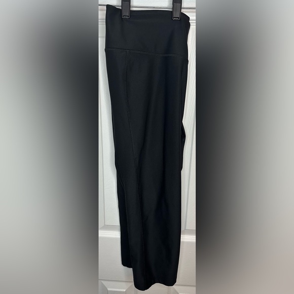 Nike Dri-Fit women’s black large 3/4 length capris exercise pants EUC - Picture 12 of 16